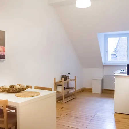 Hotel apartamentowy Dingdong - 3*