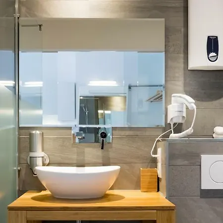 Hotel apartamentowy Dingdong - 3*